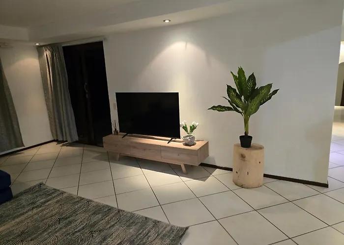 3Bed Luxury Apartment Sandton City